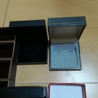 【取りに来ていただける方限定】カフスボタンケースDunhill他　多数の画像
