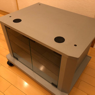 コンパクトなテレビ台　可動ローラー付きの画像