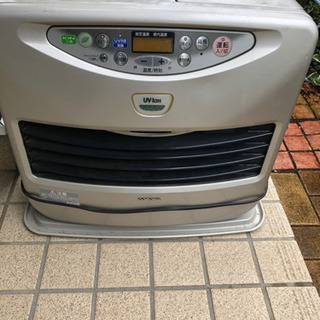 石油ファンヒーターの画像
