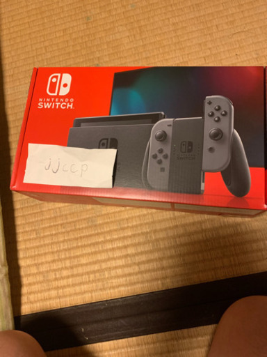 任天堂スイッチ　グレー
