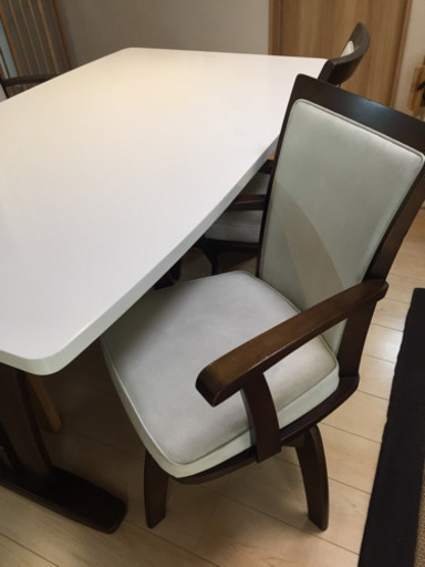 ダイニングテーブルセット【取引中】