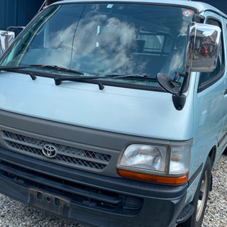 トヨタ　ハイエースバン