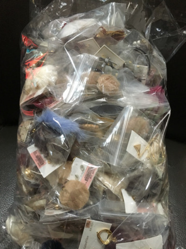 新品ピアス 大量