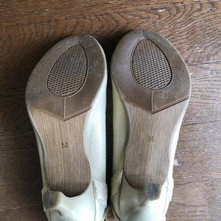 結婚式　二次会のパンプス　ミュール　ゴールドの画像