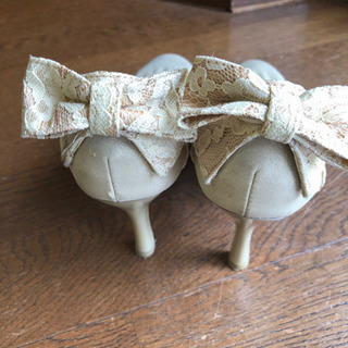 結婚式　二次会のパンプス　ミュール　ゴールドの画像