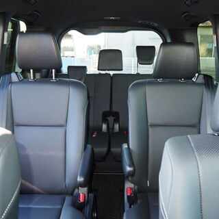 トヨタ　エスクァイアの画像