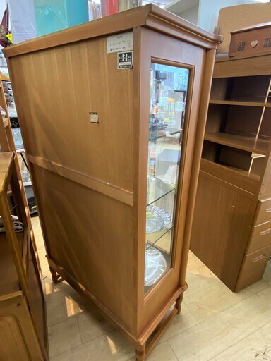 北海道 旭川家具 日家工芸 鍵付き コレクションケース ガラスキャビネット 食器棚★買取帝国 朝霞店