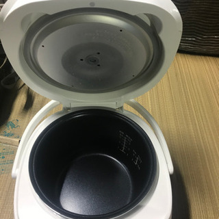 引き渡し決定しました。新品同様NEOVE 3合炊き炊飯ジャーの画像