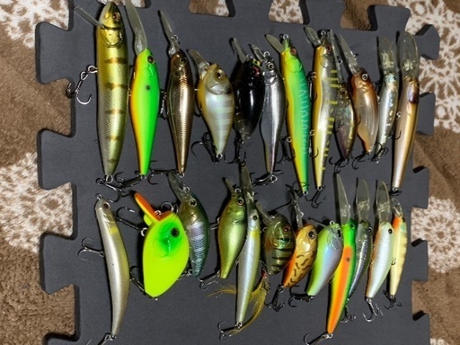受渡し者決定しました。バス用ルアー61個セット（最終値下げしました）