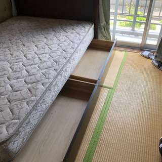 お取引者様決定【さしあげます】セミダブルベッドの画像