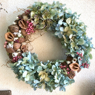 受注制作くるみと紫陽花のナチュラルリース