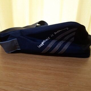adidasの画像