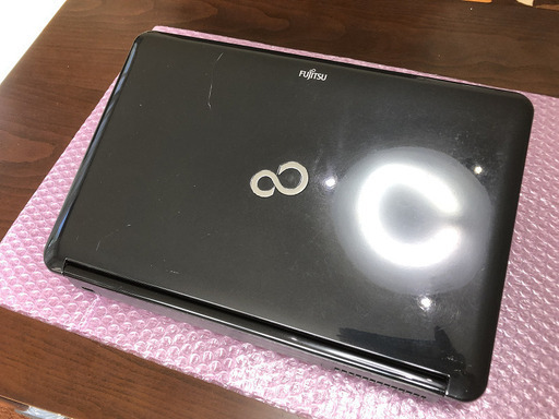 中古　富士通　LIFEBOOK AH77/G　天板スレ・キズ多い　Windows10 Core i7 2.20GHz 4コア　メモリ8GB 新品SSD240GB カメラ内臓