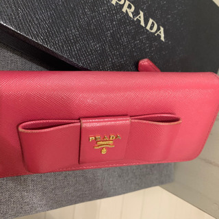 PRADA ビッグリボン　長財布