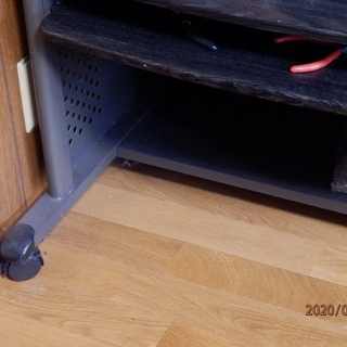 パソコンラックお譲りします。 中古です。キズ汚れ有ります。の画像