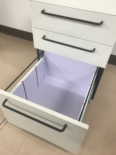 オフィス用品　キャビネット（鍵なし）