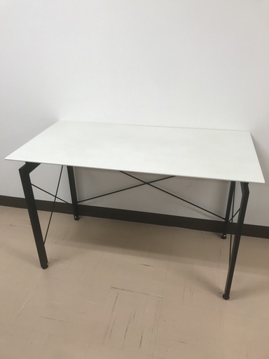 オフィス用品　デスク（白）