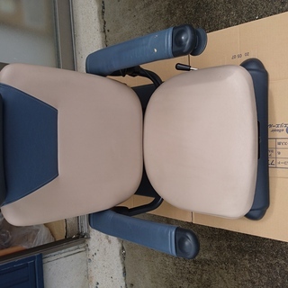 らくっと1 昇降座椅子 らくっと-1 （イトーキ社製） | 通販商品紹介