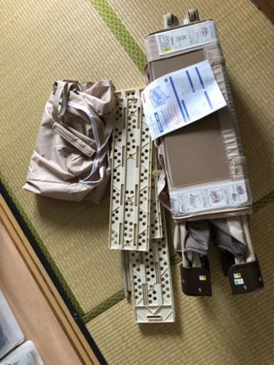 【美品】アップリカ　ココネルエアー　ベビーベッド