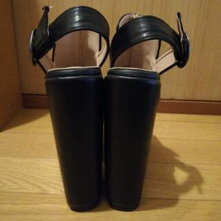 【未使用】厚底 サンダル 靴の画像