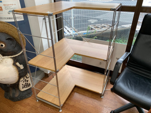 自宅のデッドスペースにコーナータイプのユニットシェルフオススメです!