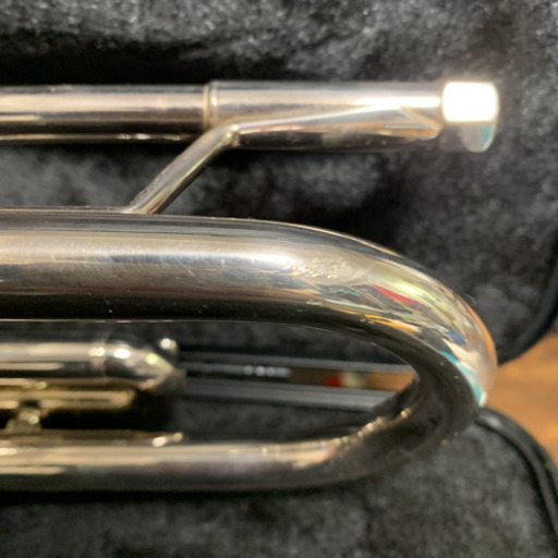 【商談中】トランペットBach TH-600 メンテナンスセット、マウスピース付き