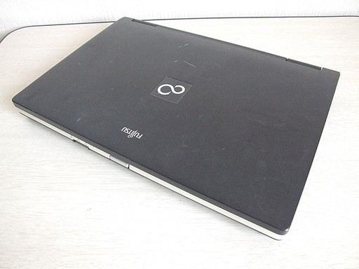 高速SSD120GB搭載　Core i7 フルHD　FUJITSU LIFEBOOK E780/A　ノートパソコン　2