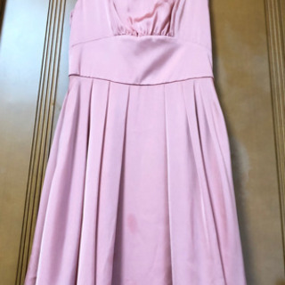 レッセパッセのパーティードレス