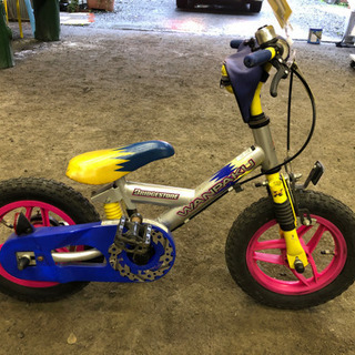 幼児車　ブリヂストン　12インチ　4,400円（税込）