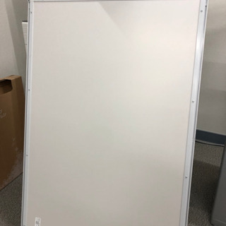 ※お譲り先確定※ホワイトボード　片面・壁掛け H90cm×Ｗ60cm×厚み1cmの画像