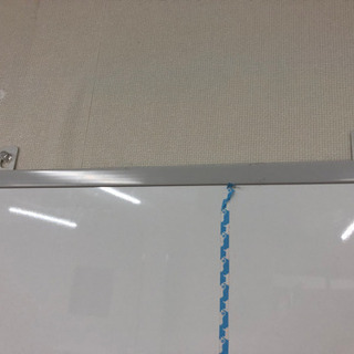 ※お譲り先確定※ホワイトボード　片面・壁掛け H90cm×Ｗ60cm×厚み1cmの画像