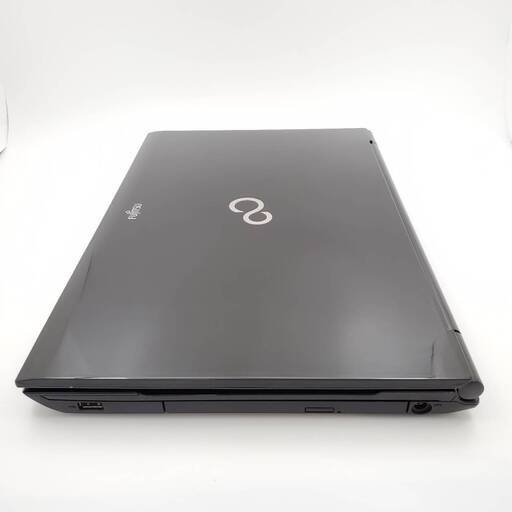 富士通  Corei7 メモリ4GB SSD128GB ノートパソコン