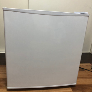 小型冷凍庫（美品）