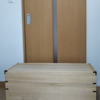 桐の衣装箱
