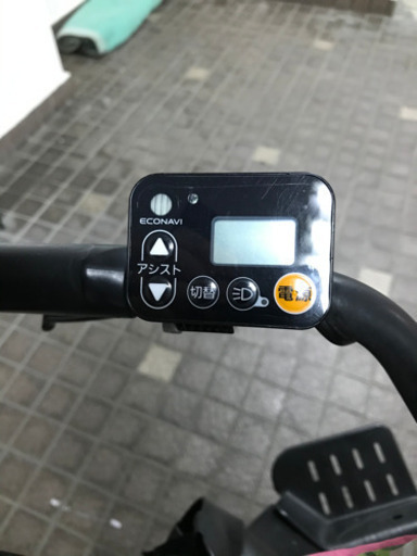 前乗りチャイルドシートはつきません。Panasonic パナソニック　ギュットアニーズ　補足（保証書無し) 