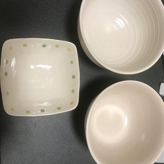 どんぶり鉢、角皿　の画像