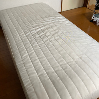 【出品停止中】無印良品の洗えるカバー シングル脚付きマットレス