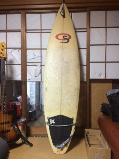 サーフボード 〈クイックシルバー〉ショートボード