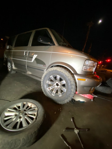 18インチ マッドタイヤ付き