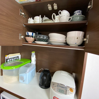 【決まりました】食器棚　ブラウン木目　の画像