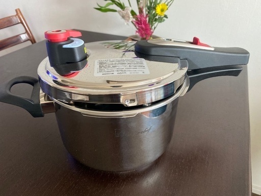 【値下げ！】新品未使用★ワンダーシェフ片手圧力鍋 4L