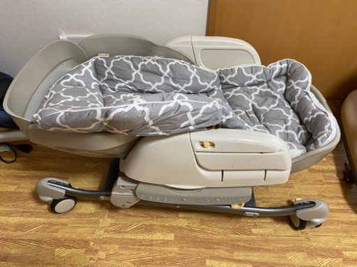 【交渉中】Combi 電動バウンサー