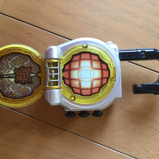 仮面ライダー鎧武　ロックシールド　4つ　中古の画像