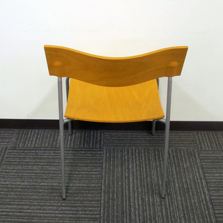 【取りに来ていただける方限定・全品無料0円】汎用椅子 3脚の画像