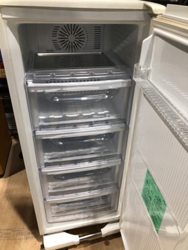 冷凍食品たくさん入ります‼︎◆三菱ノンフロン冷凍庫 122L