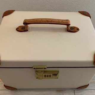 GLOBE TROTTER サファリ 13インチ ヴァニティケース　アイボリーホワイト