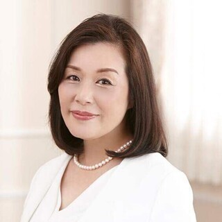 自分らしく輝けるキャリア女性に！ビジネス・エレガントスタイリングの秘訣＜カラー診断&骨格分析つき＞の画像