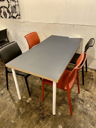 中古　イケア　テーブル