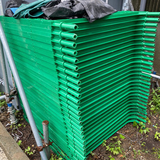 工事現場　仮囲い　プラスチックフェンス　バリケード