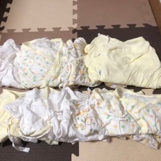 新生児ロンパース、コンビ肌着、短肌着セットの画像
